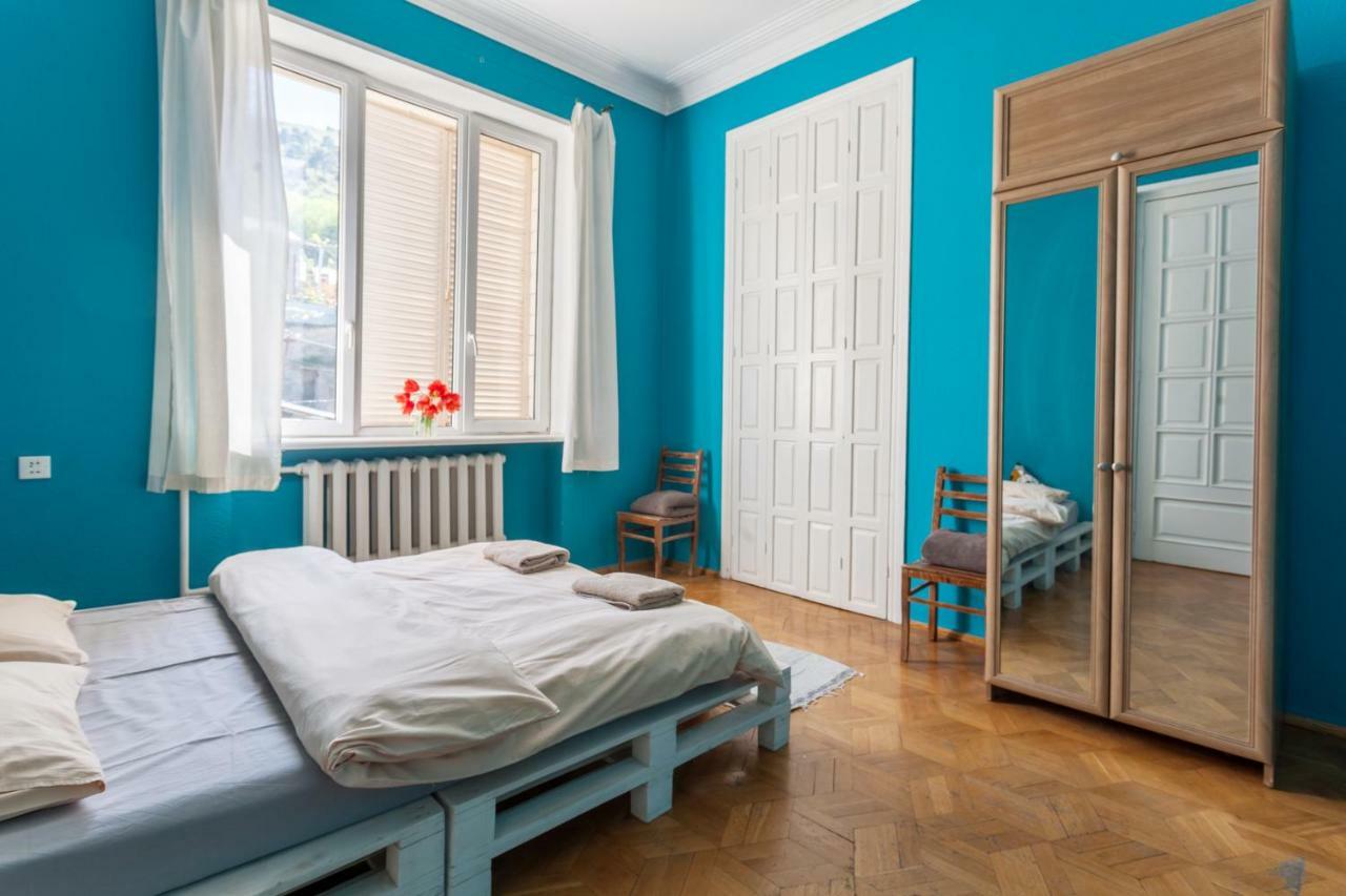 M42 Hostel Tbilisi Luaran gambar