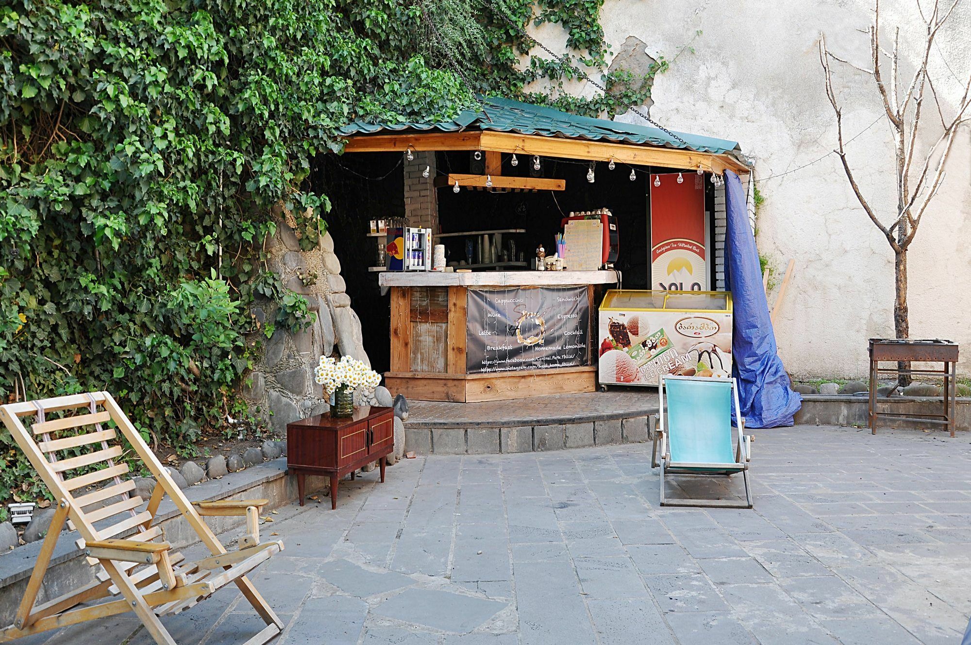 M42 Hostel Tbilisi Luaran gambar
