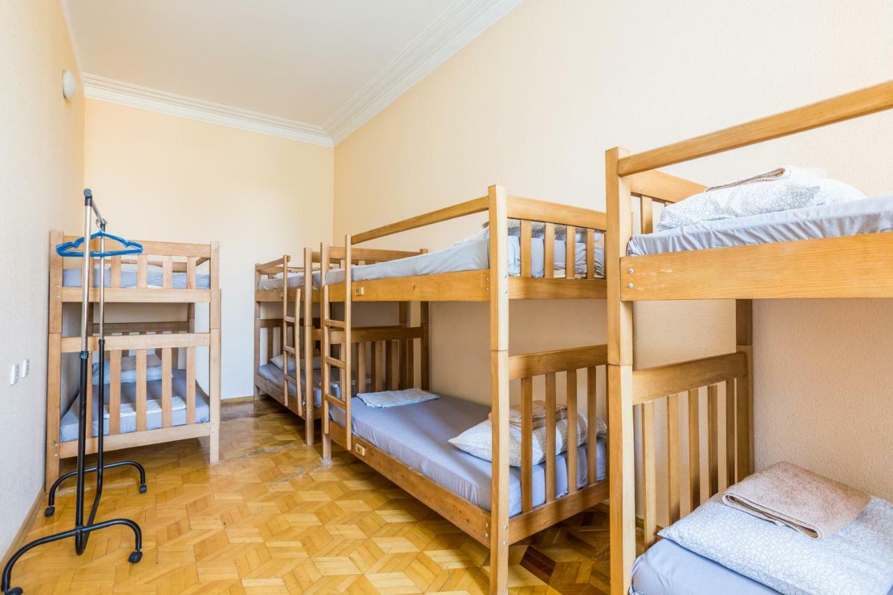 M42 Hostel Tbilisi Luaran gambar