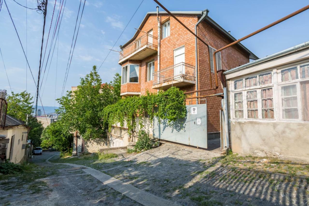 M42 Hostel Tbilisi Luaran gambar